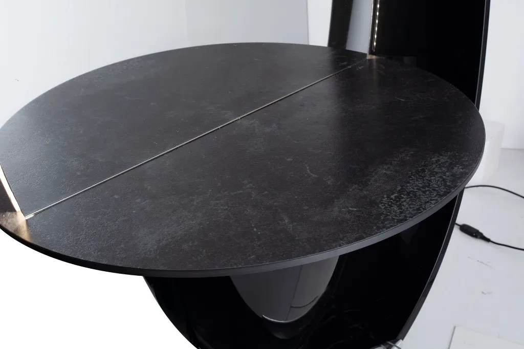 Blackstar-particolare-legno.webp